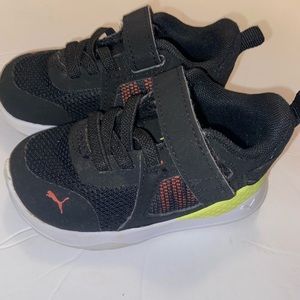 Puma infant sneakers